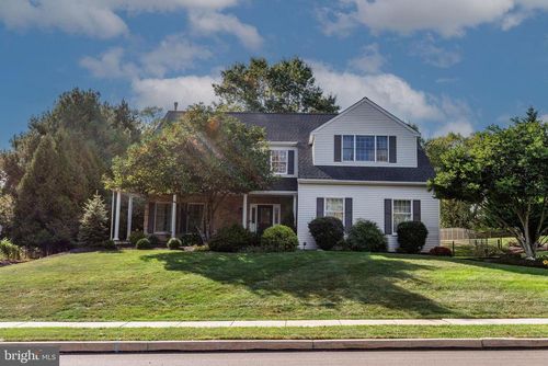 n-28 Brinker Dr, DOYLESTOWN, PA, 18901-7009 | Card Image