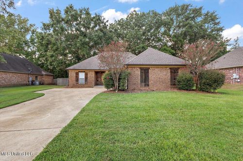 247 Brigade Ave, Canton, MS, 39046-8023 | Card Image