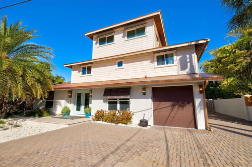 506 58th St, Holmes Beach, FL, 34217-1530 | Card Image