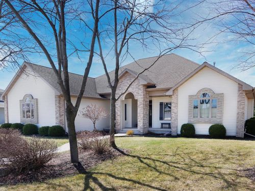 555 Moraine Drive, Elkhart Lake, WI, 53020 | Card Image