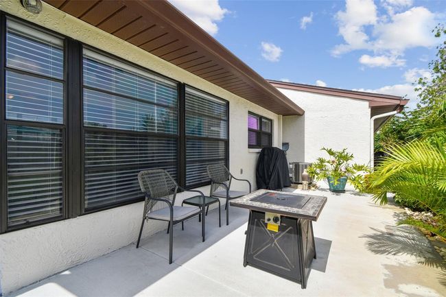 7923 Radcliffe Cir, House other with 2 bedrooms, 2 bathrooms and null parking in PORT RICHEY FL | Image 48