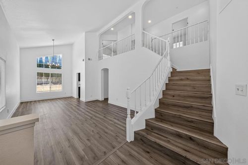 7125 Penara Ct, San Diego, CA, 92126-5933 | Card Image