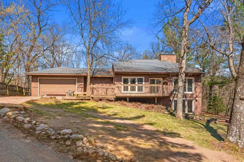 6984 Country Beautiful Ln, Stevens Point, WI, 54482-9761 | Card Image