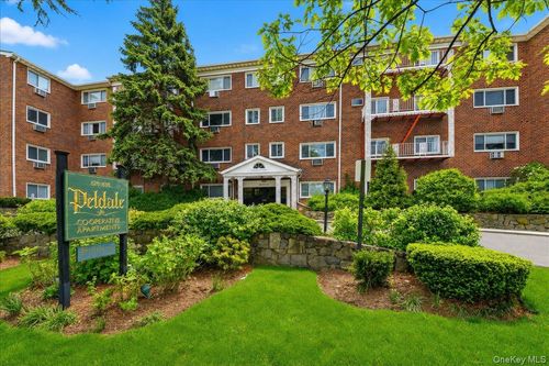 2p-828 Pelhamdale Ave, New Rochelle, NY, 10801-1009 | Card Image