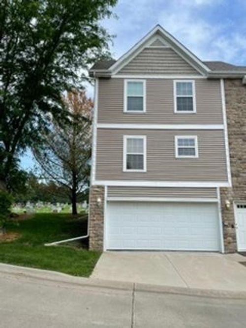 6399 Oak Creek Drive, Pleasant Hill, IA, 50327 | Card Image