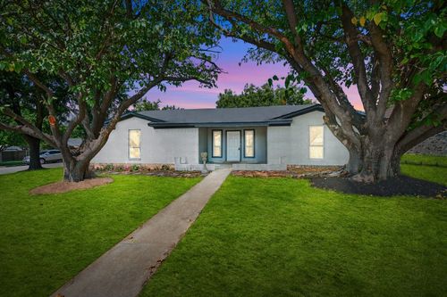 1401 La Salle Dr, Sherman, TX, 75090-1817 | Card Image