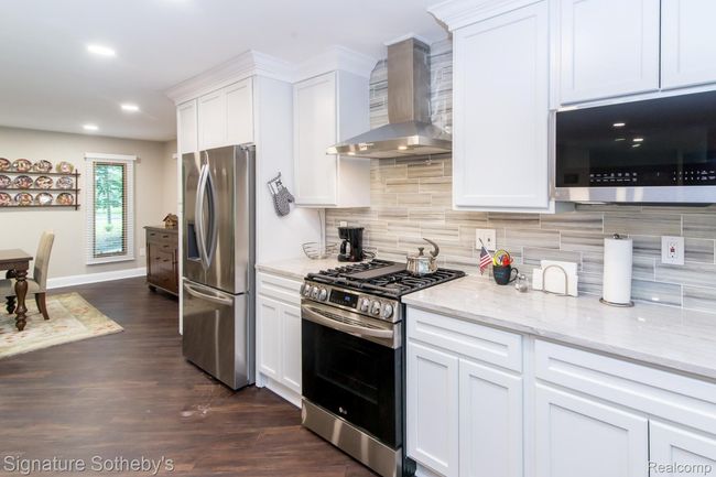Upgraded Stainless Steel Appliances | Image 16