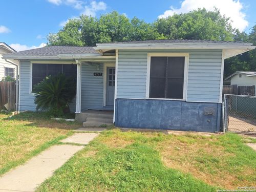 4767 Lark, San Antonio, TX, 78228-4617 | Card Image