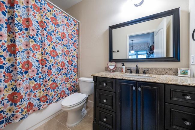 Hall Bathroom | Image 30