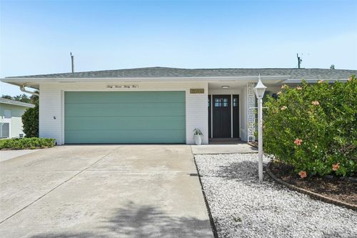 6735 Keystone Dr, Sarasota, FL, 34231-8144 | Card Image