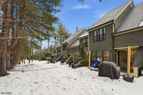 apt-d-10 New Bedford Rd, West Milford, NJ, 07480-1269 | Card Image