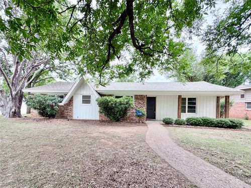2248 Crescent Dr, Abilene, TX, 79605-5610 | Card Image