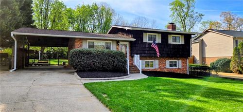 105 Mendenhall Road, Jamestown, NC, 27282 | Card Image