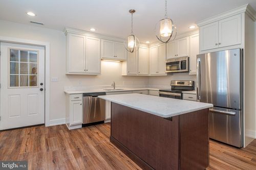 3-229 N High St, WEST CHESTER, PA, 19380-2658 | Card Image