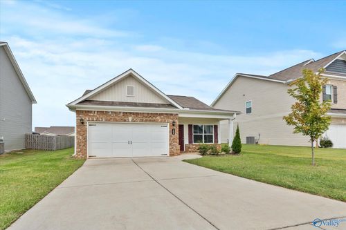 104 Emma Grace Ln, New Market, AL, 35761-6504 | Card Image