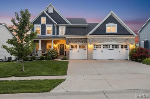 1233 Fienup Lake Dr, Chesterfield, MO, 63005-4433 | Card Image