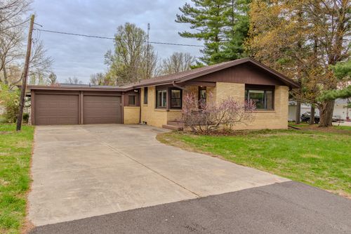 17427 Carver Rd, Hudson, IL, 61748-7519 | Card Image