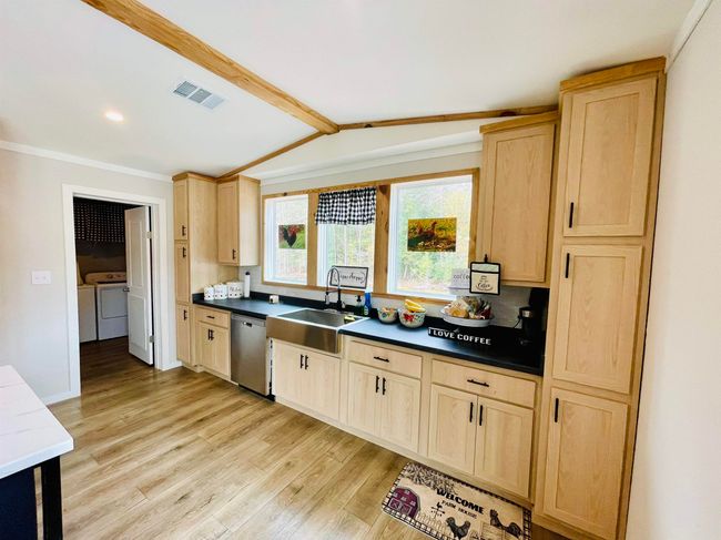 18784 State Highway 87 S, House other with 3 bedrooms, 2 bathrooms and null parking in Call TX | Image 4