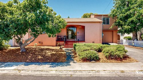 312 12th St, Petaluma, CA, 94952-4106 | Card Image