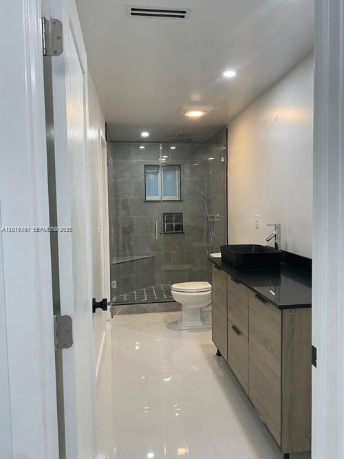 350 W 16th St, Hialeah, FL, 33010 | Card Image