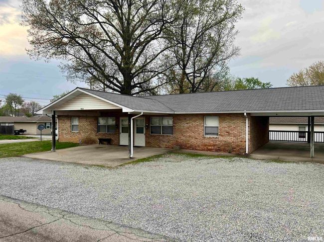 1-4 - 1010 & 1012 W Lee Avenue, Home with 0 bedrooms, 0 bathrooms and 8 parking in Marion IL | Image 15
