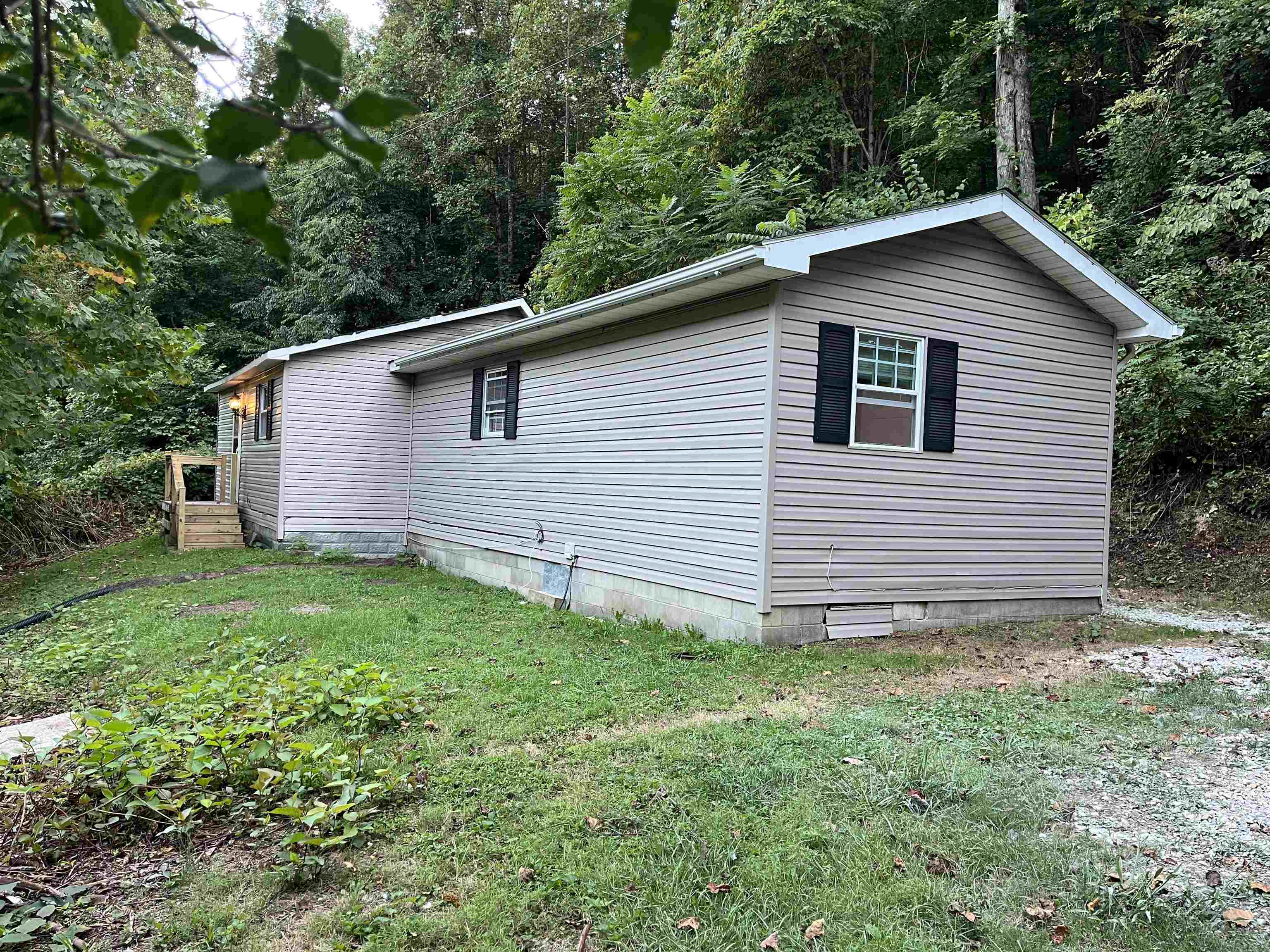 Yellow Branch Rd, Ironton, OH 45638