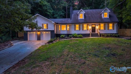 1729 Forest Dr, Guntersville, AL, 35976-1603 | Card Image