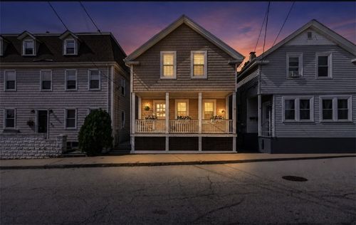 26 Lee Ave, Newport, RI, 02840-4041 | Card Image