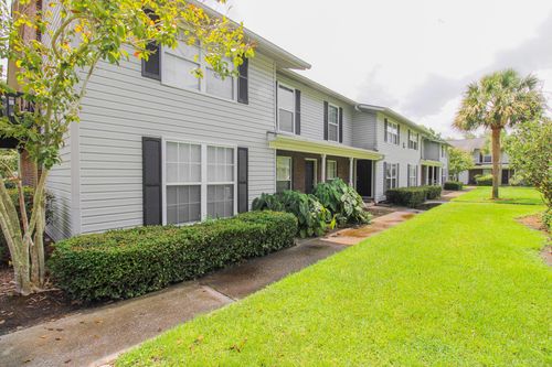3c-2494 Etiwan Ave, Charleston, SC, 29414-5571 | Card Image