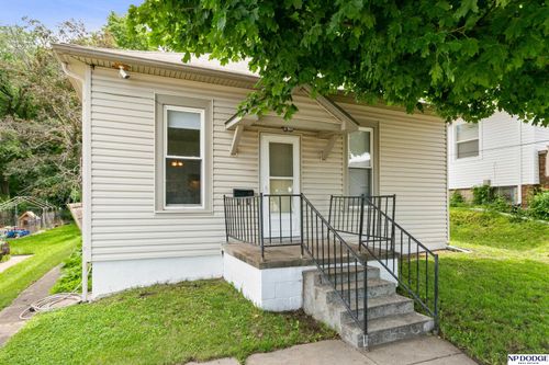 511 Voorhis St, Council Bluffs, IA, 51503-4448 | Card Image