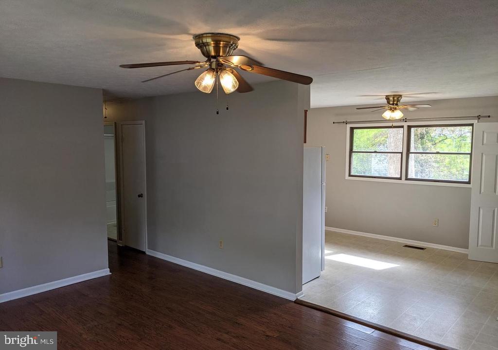 Residential Lease in LEXINGTON PARK 5