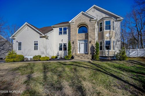 435 Vath St, Jackson, NJ, 08527-5219 | Card Image