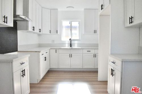 43640 Foxton Ave, Lancaster, CA, 93535 | Card Image