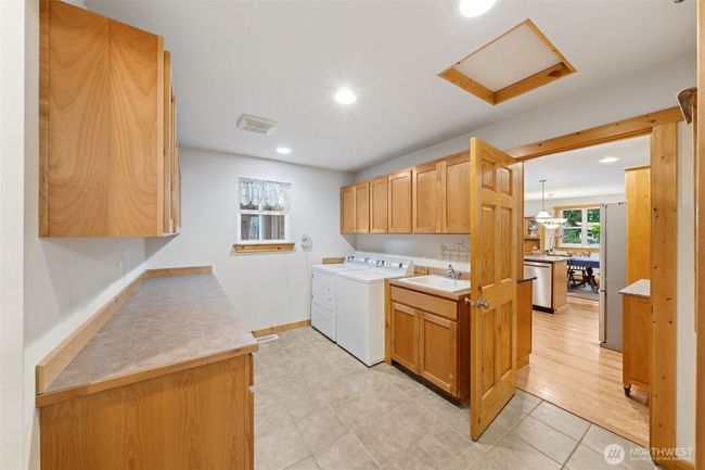 39800 224 Th Ave Se, House other with 4 bedrooms, 2 bathrooms and 2 parking in Enumclaw WA | Image 12