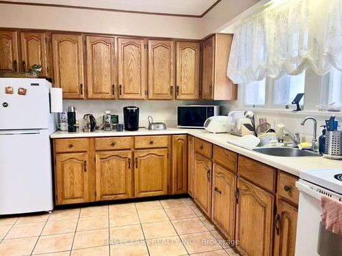 230 Woodchoppers Lane, King, ON, L7B0L7 | Card Image