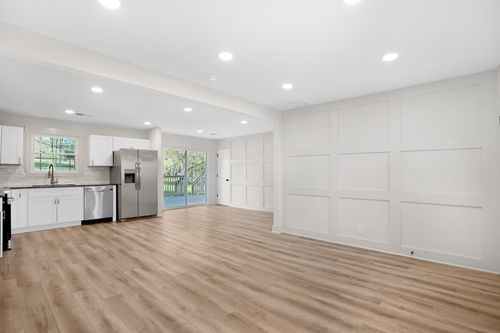 1675 Charlie Rd, Southside, TN, 37171-9177 | Card Image