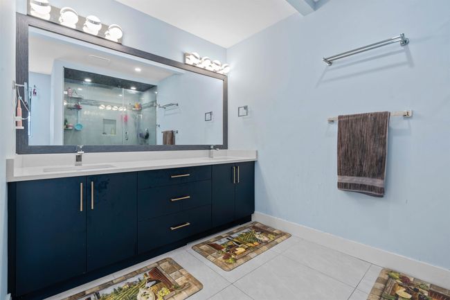 22178 124 Ave, House other with 8 bedrooms, 5 bathrooms and 10 parking in Maple Ridge BC | Image 35