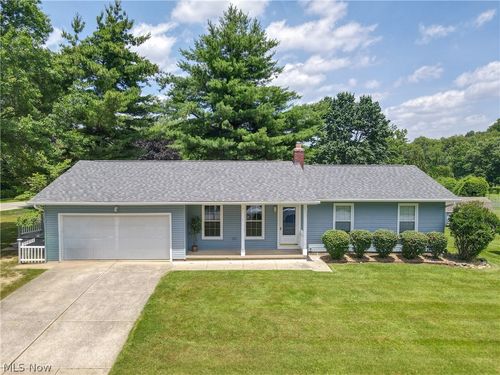 143 East Garwood Drive, Tallmadge, OH, 44278 | Card Image