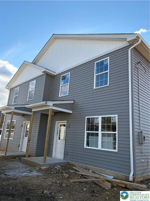 1720 Williams St, HELLERTOWN, PA, 18055 | Card Image