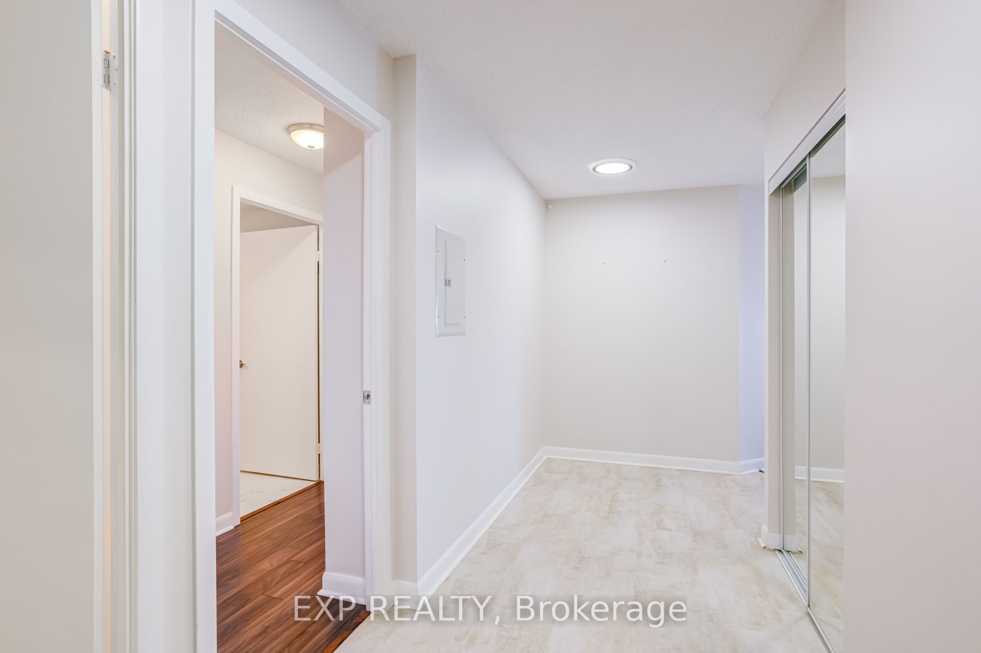 Residential Lease in Toronto C08 4