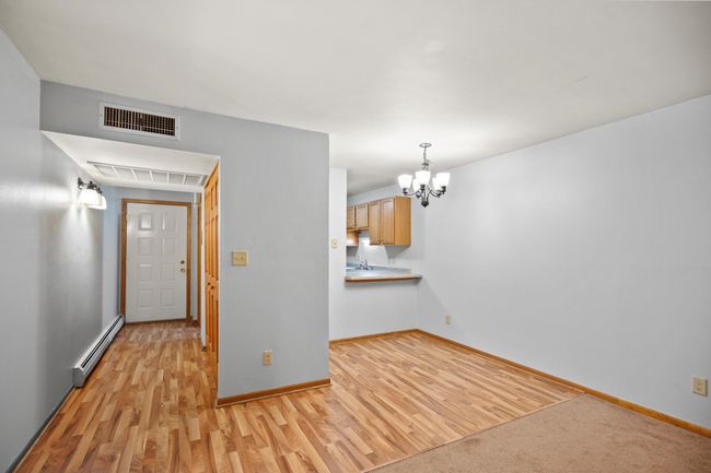 4050 W Rivers Edge Cir, Condo with 2 bedrooms, 1 bathrooms and null parking in Brown Deer WI | Image 13