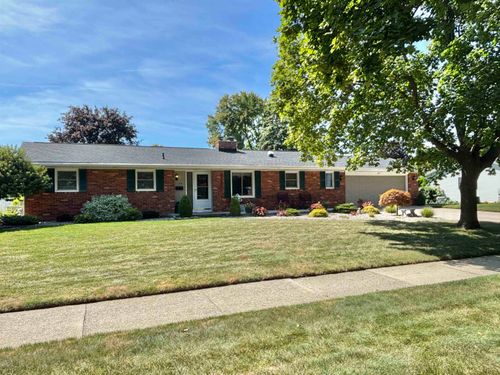 319 Harvest Lane, Frankenmuth, MI, 48734 | Card Image