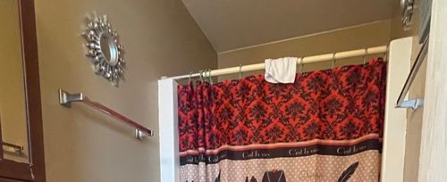 690 Renee Dr, South Elgin, IL, 60177-1052 | Card Image