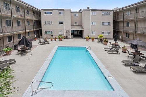 312-500 Lake Marina Ave, New Orleans, LA, 70124-1686 | Card Image