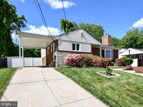 9823 Singleton Dr, BETHESDA, MD, 20817-2330 | Card Image