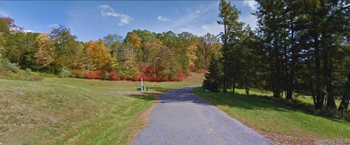 51 Estate Dr, Pawling, NY, 12564-3152 | Card Image