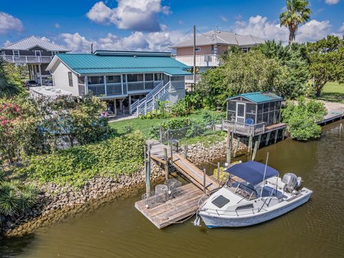 83 Gulf Breeze Dr, Crawfordville, FL, 32327-4652 | Card Image