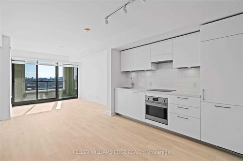 507-33 Frederick Todd Way, East York, ON, M4G0C9 | Card Image