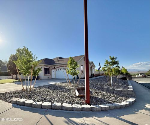 4030 Foothill Dr, Winnemucca, NV, 89445-6143 | Card Image