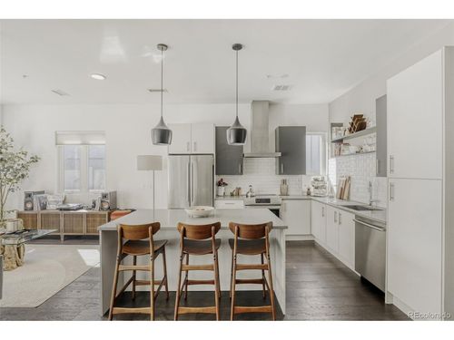 ra108-2530 Lawrence St, Denver, CO, 80205-2694 | Card Image